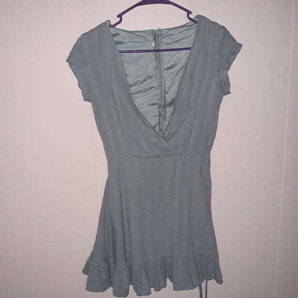 Blue short sleeve wrap dress with frill trim and zipper size small - Picture 3 of 8